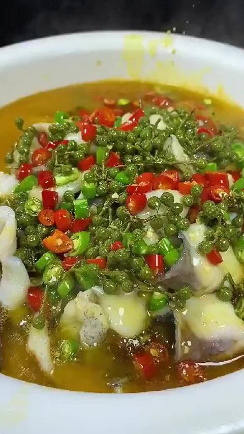 家里来客做这道鲜椒鱼,鱼片鲜香嫩滑,汤汁泡饭,安逸得很!|鱼|鱼片|泡饭_新浪新闻