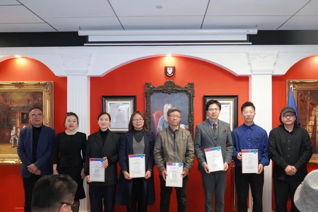 中国美术学院周潇教授;香港理工大学洪岩博士;苏州大学关晋平教授