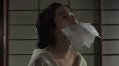 一个眼神让天王巨星为她花了18亿,不愧是日本第一小三