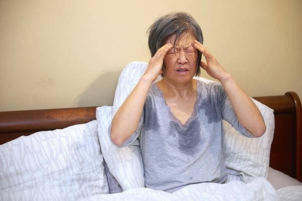 经常会出现盗汗的情况该怎么办?