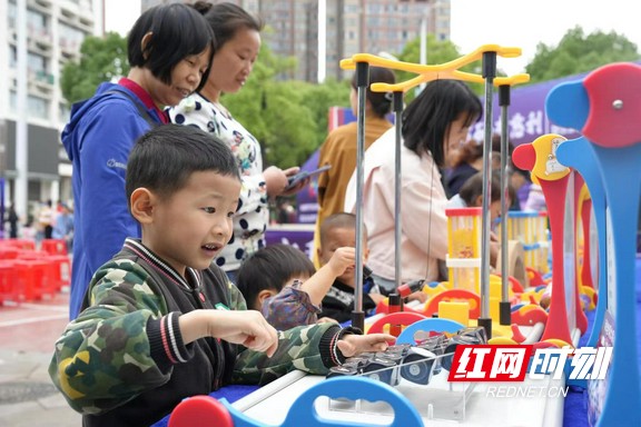 科普“四进”在慈利启动，湖南省科技活动周将于5月23日开幕