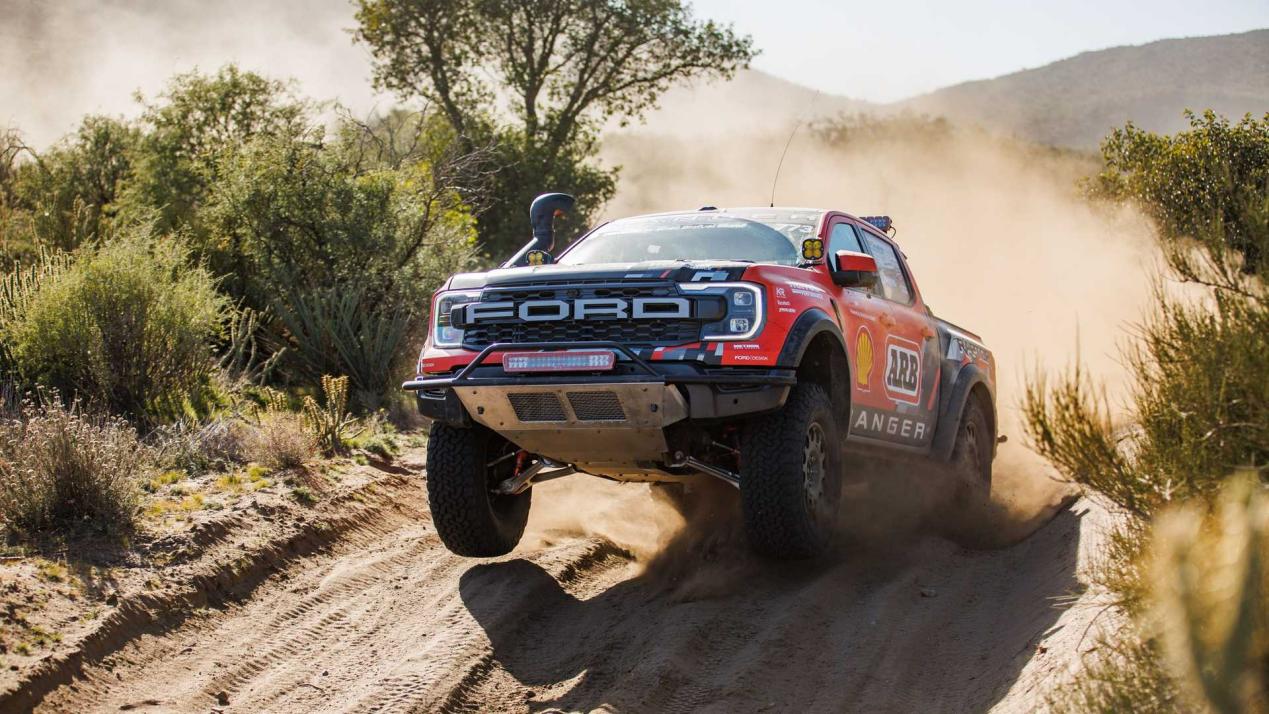 巴哈1000赛场上的越野王者福特ranger即将在华销售