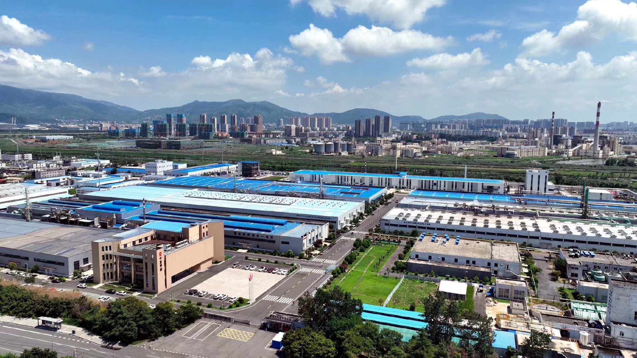 神鹰碳纤维连云港工厂图片