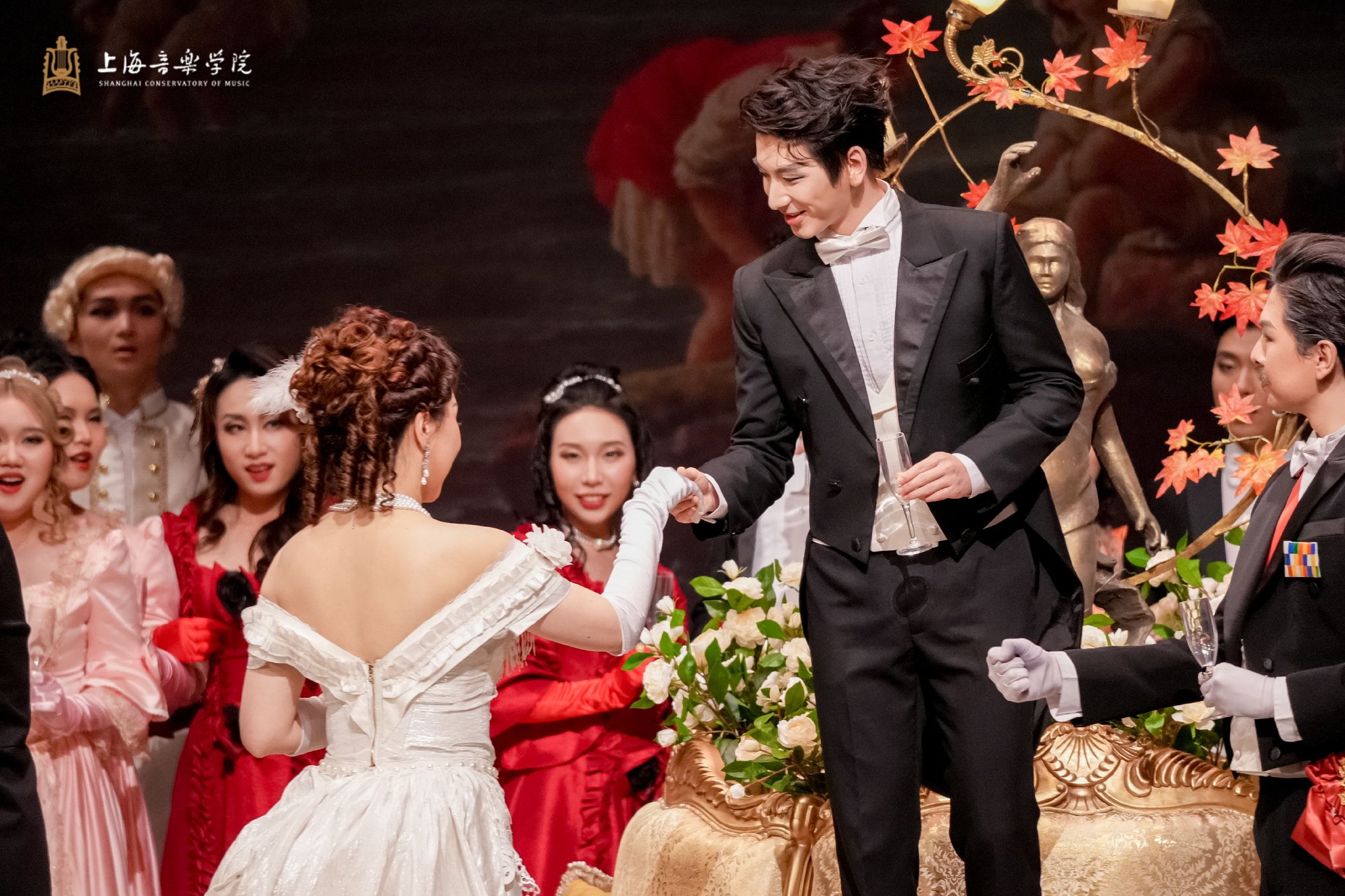 联合作业派出最强阵容,上音《茶花女》亮相中国歌剧节|茶花女_新浪