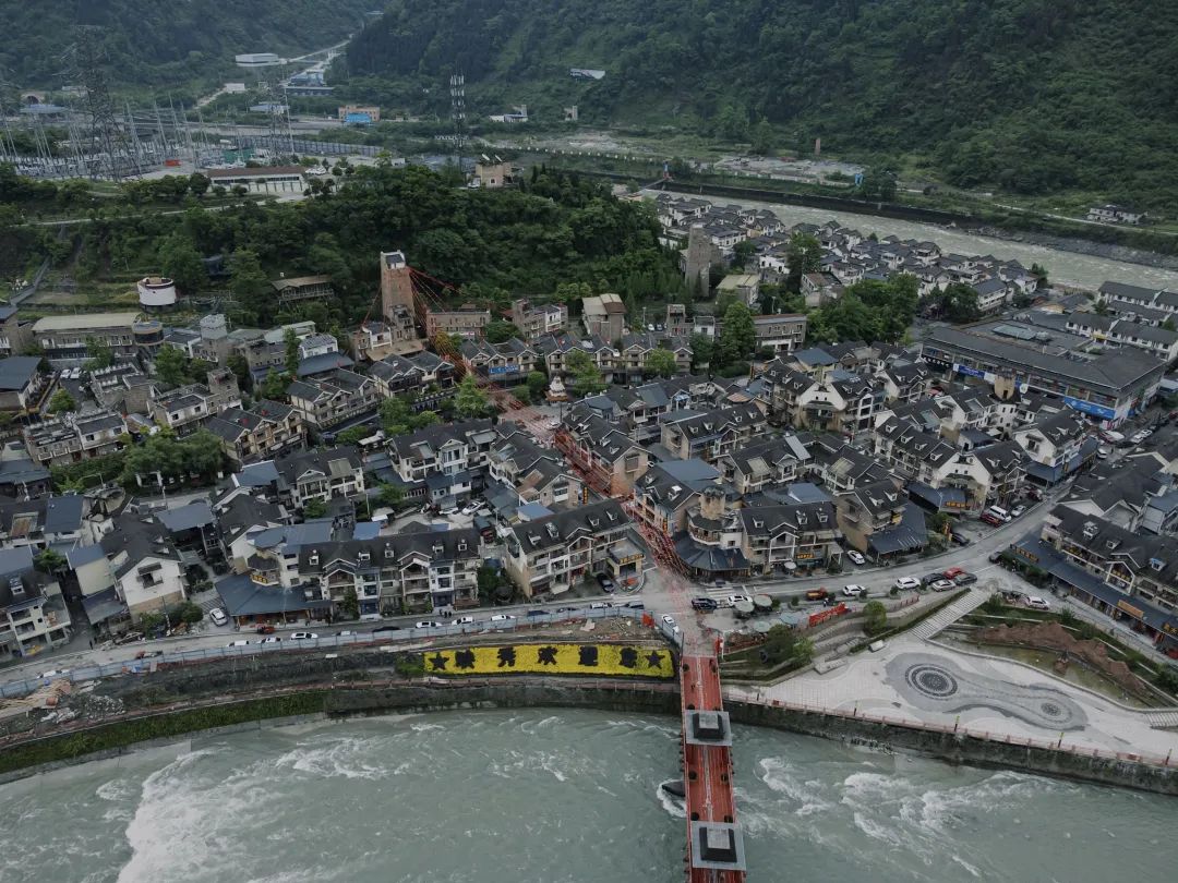 2023年5月9日,航拍重建后的四川省阿坝藏族羌族自治州汶川县映秀. .