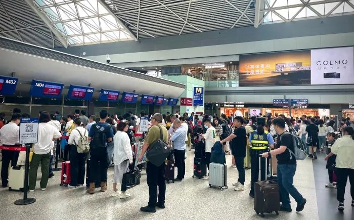 成都双流国际机场出发大厅