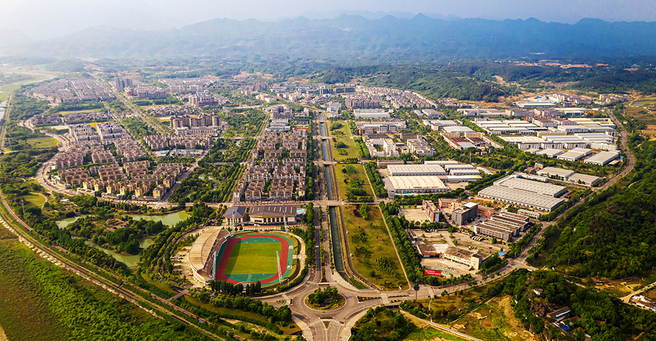 汶川地震15周年|北川新县城的重生与成长|航拍_新浪财经_新浪网