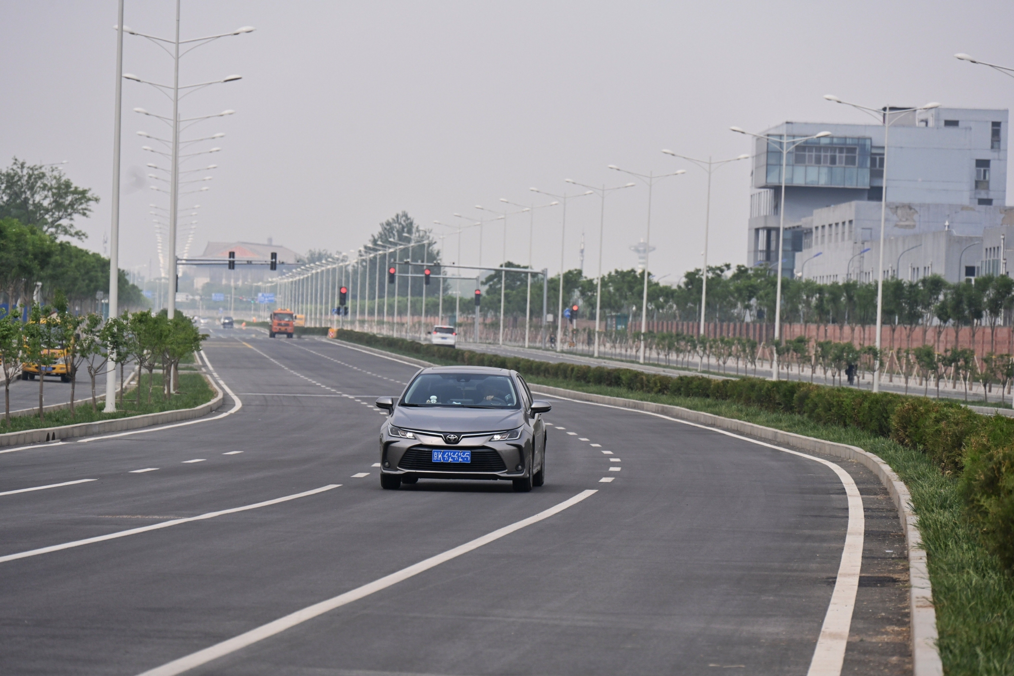 北京南四环南五环间,多了条"四环半"!通车了