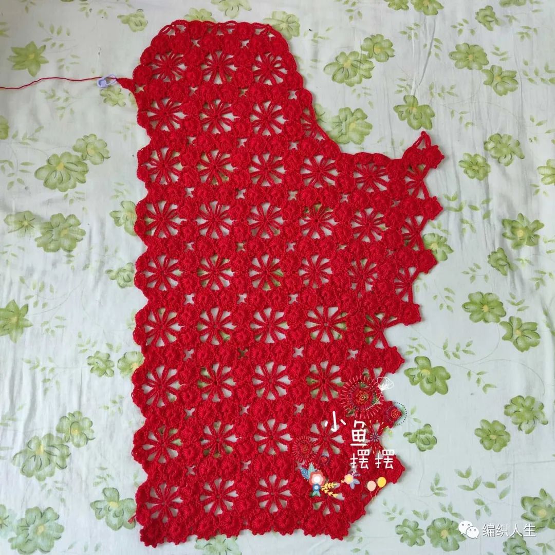 附上几张过程图没有袖子,背心款也很好看哦本篇无图解以前钩的梅花衣