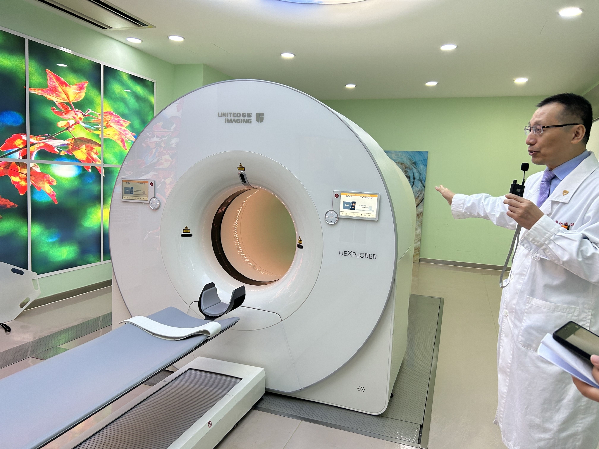 在中山医院核医学科,有全球首台具有194cm轴向视野的全身pet/ct.