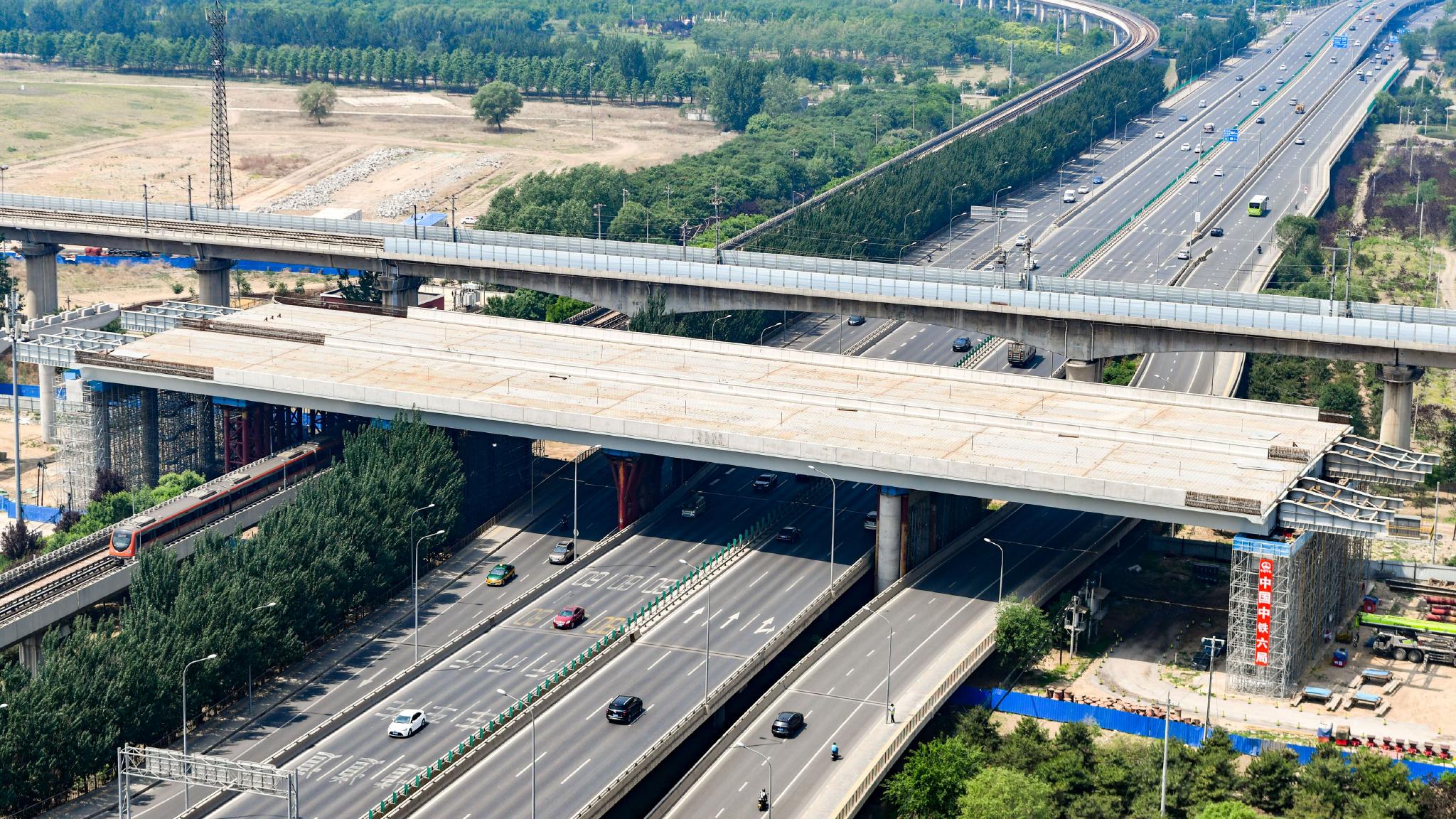 京雄高速成功上跨地铁房山线,京良路|地铁_新浪财经_新浪网