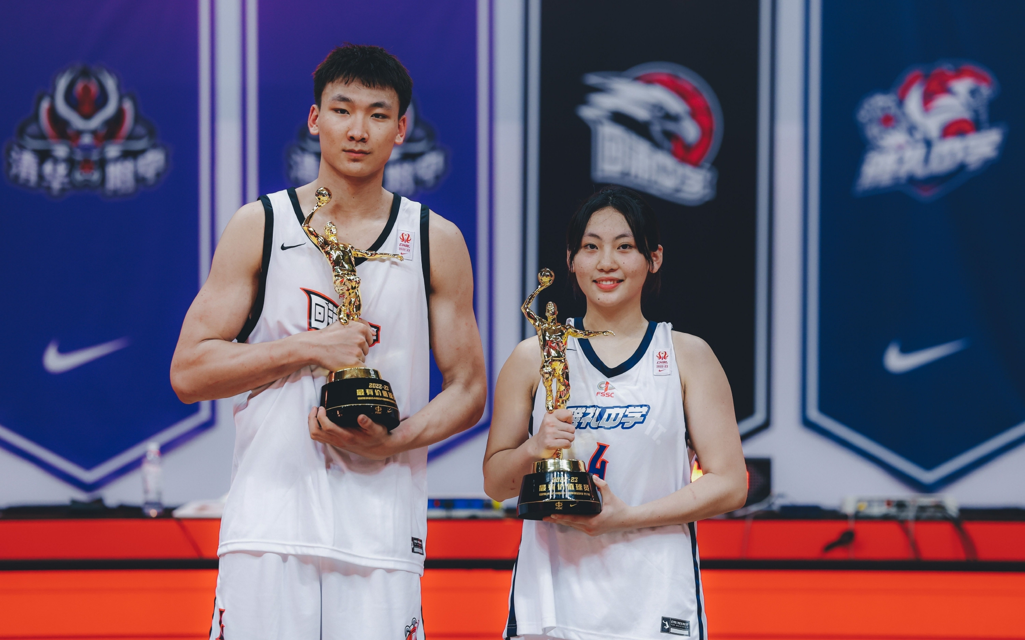 (记者刘晨)5月14日晚,2022—2023赛季耐克全国高中篮球联赛(chbl)总