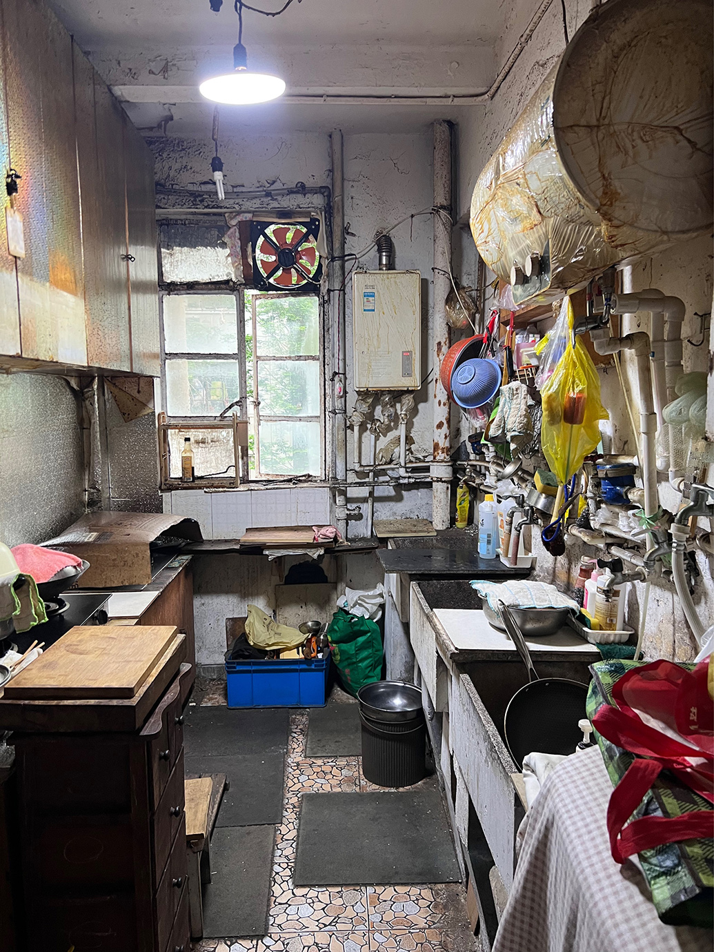 蕃瓜弄如今居民共用的套内厨房&nbsp;&nbsp;澎湃新闻记者 朱奕奕 图