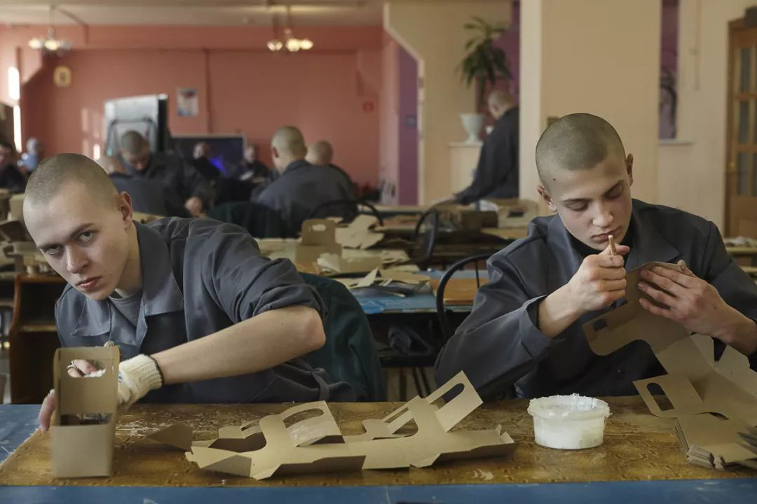 全球5%人口能贡献230万囚犯!什么国家的监狱还能外包,产业经营?__财经