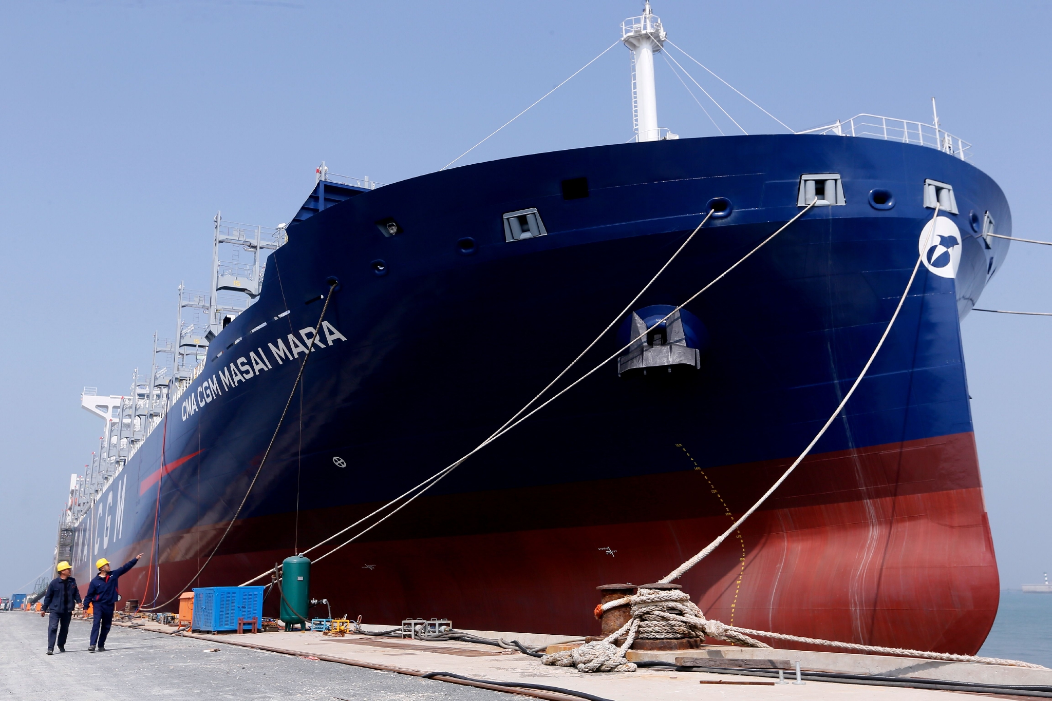 5月15日,在青岛造船厂拍摄的作业场景.梁孝鹏 摄