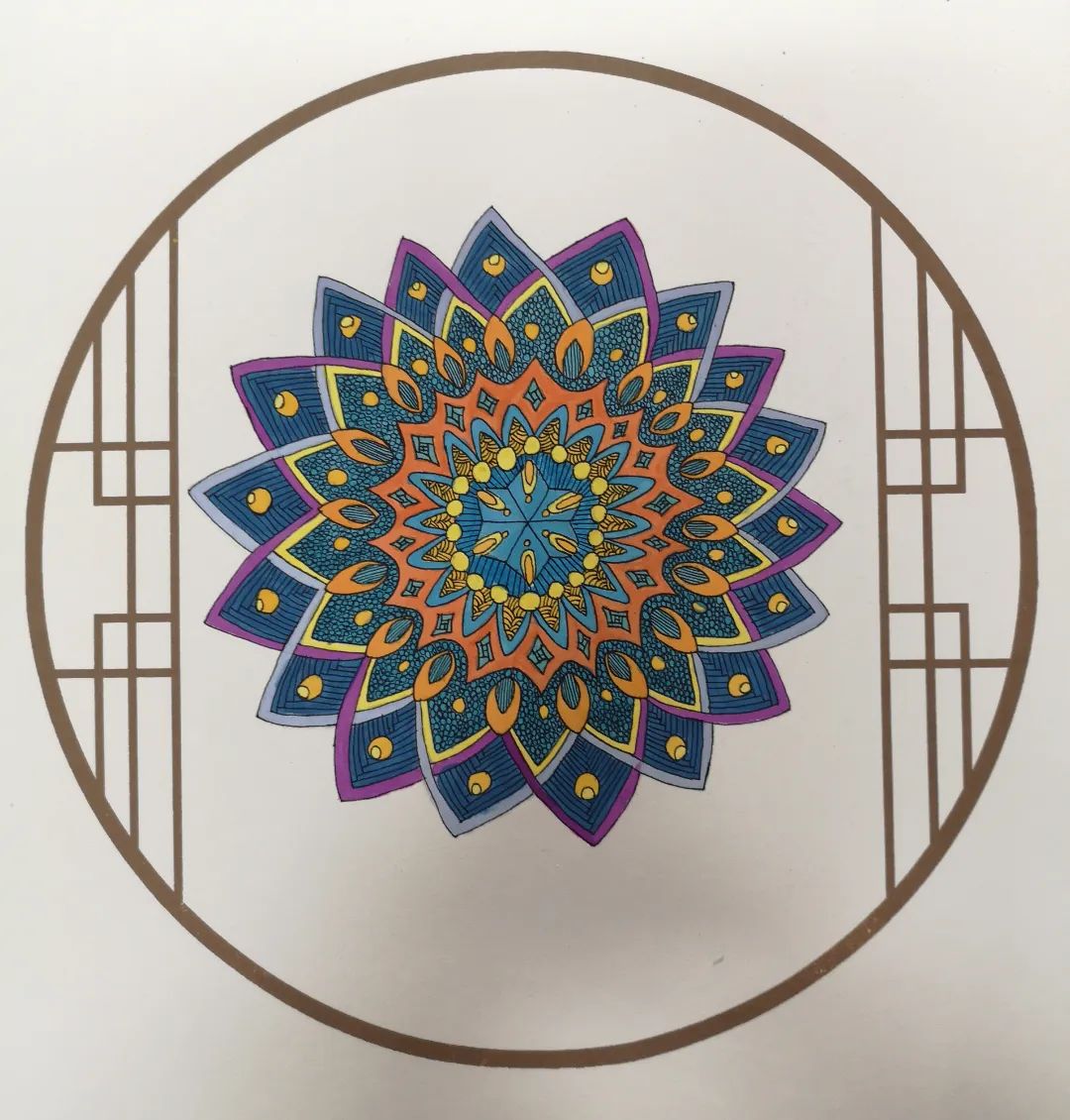 学生们设计的壮绣图案