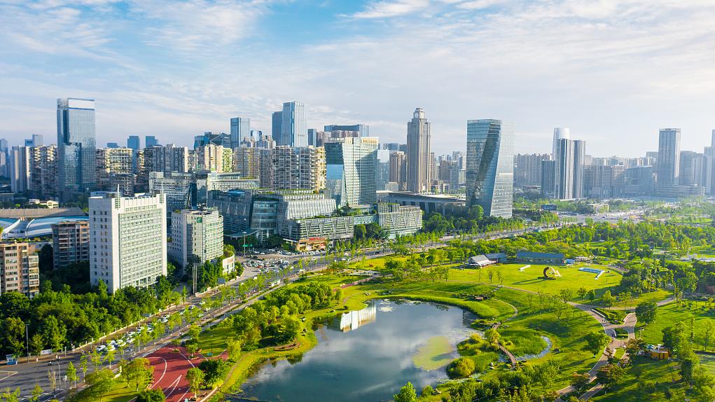 成都5月第二场土拍收金24亿元,主城区地块吸引开发商争夺|地块_新浪