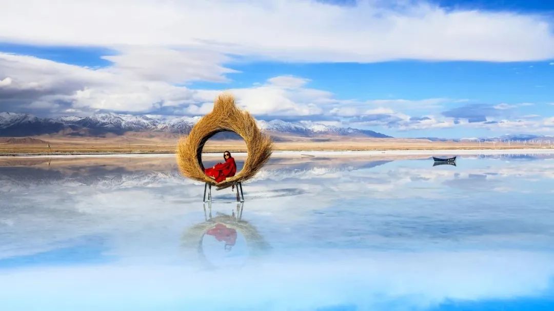 青海盐湖:水天相映 盐泽万里|青海省_新浪财经_新浪网