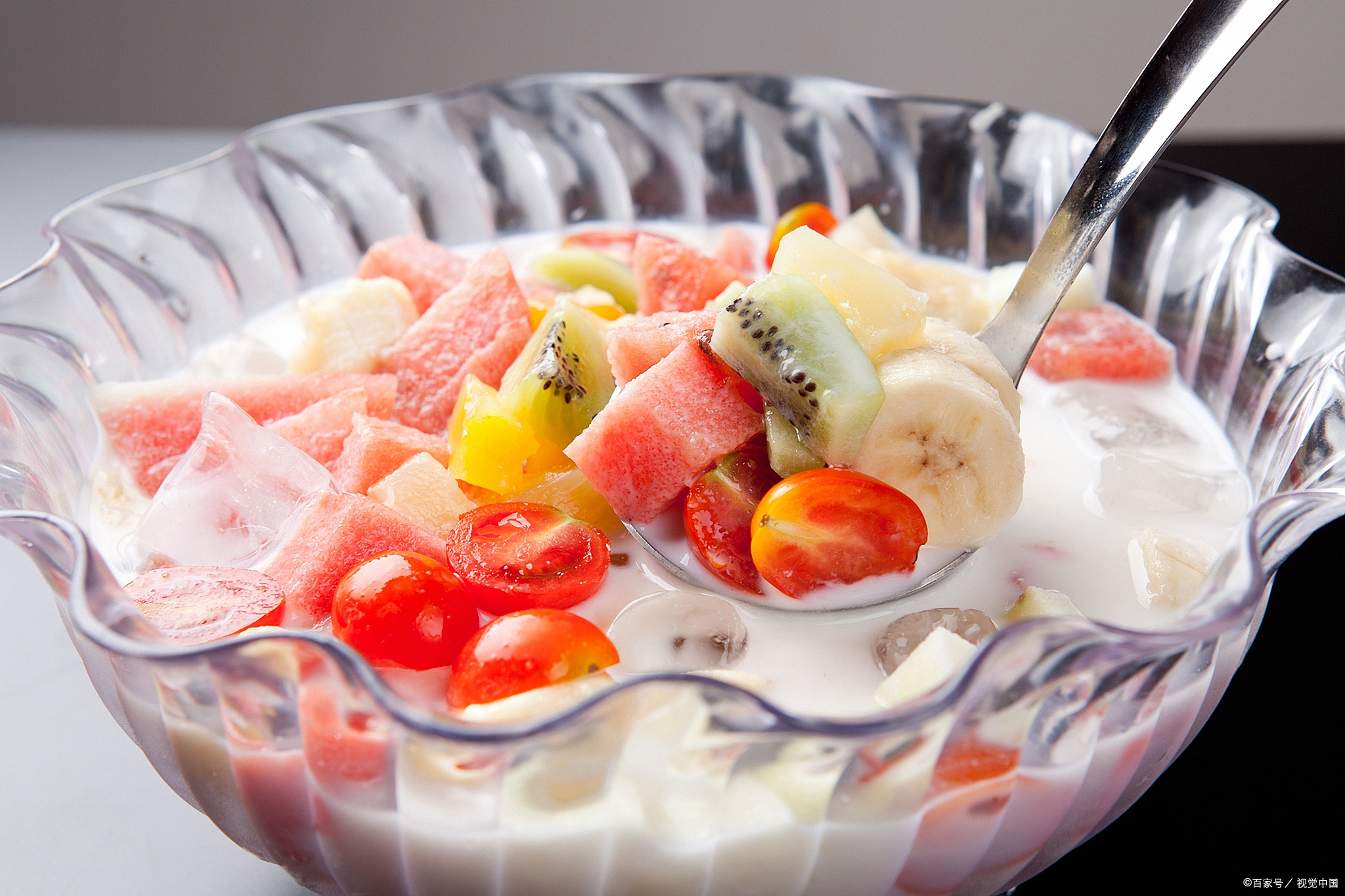 爆火的果然嗨拉丝酸奶水果捞利润到底怎么样