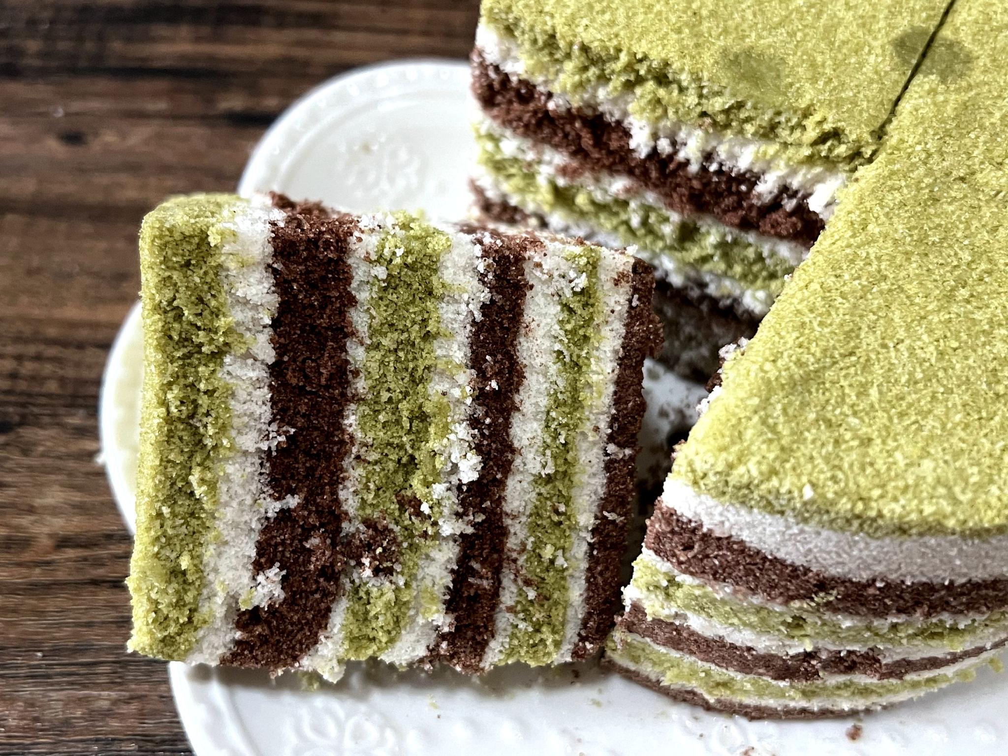 用米粉蒸米糕当早餐,三种颜色好看又好吃,做法不难,需要点耐心