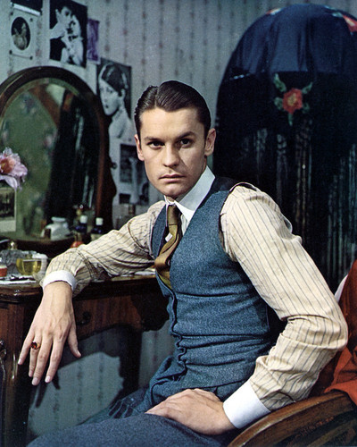 "世界上最英俊的男人"赫尔穆特·贝尔格去世,享年78岁|维斯康蒂_新浪