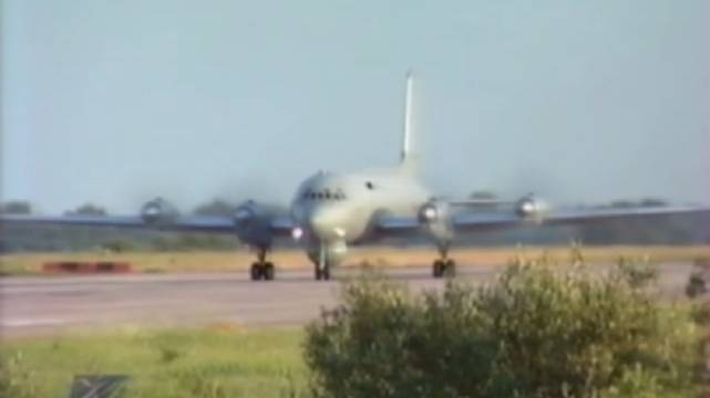Ilyushin Il-38 anti-submarine aircraft 伊留申Il-38反潜机……|反潜机|深水炸弹|武器_新浪新闻