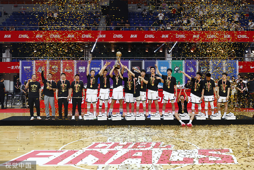 新华社谈回浦中学男篮夺冠:再热血的动漫都不及现实里的青春|男篮