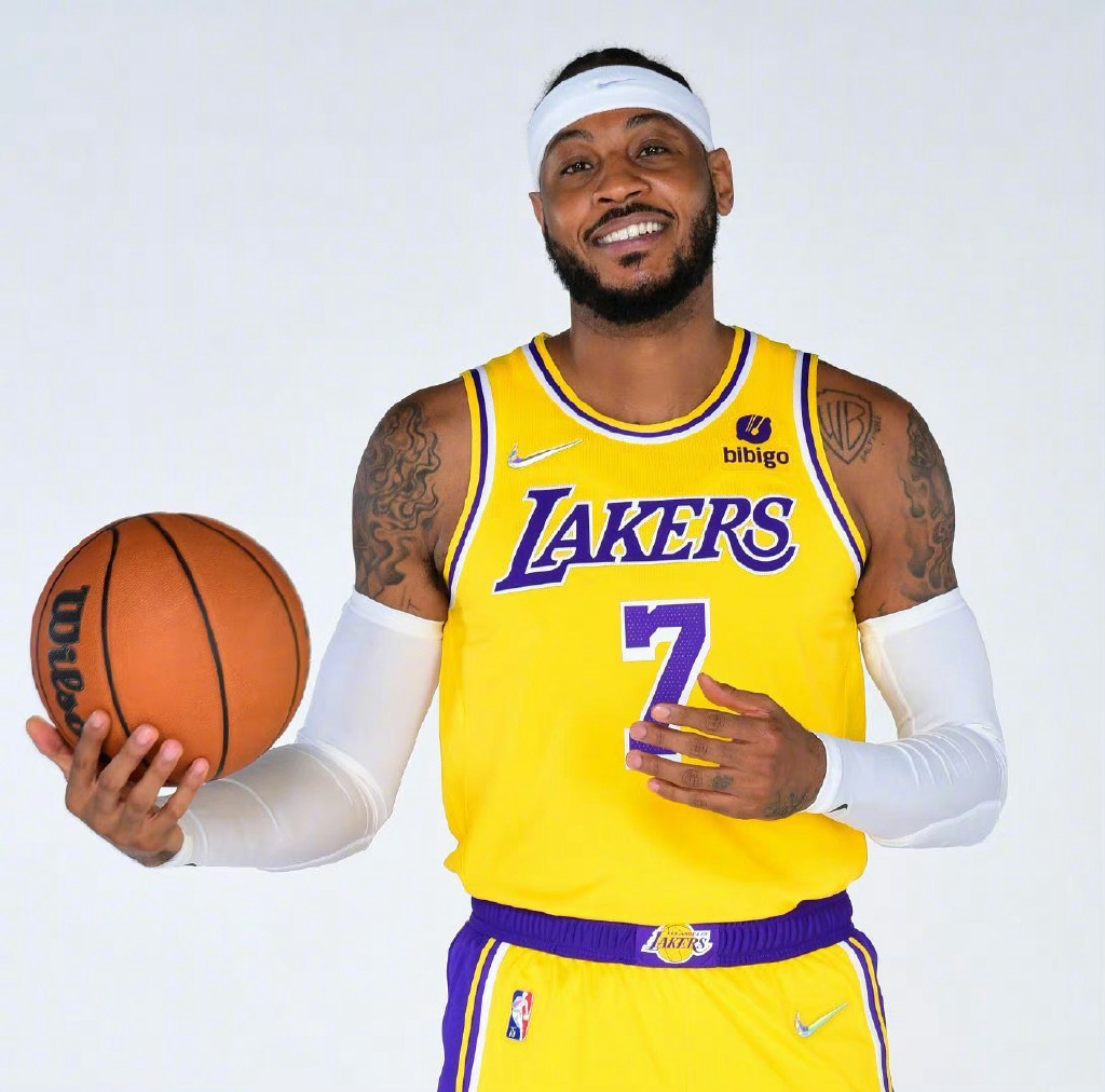 安东尼正式宣布退役,2003年选秀仅剩詹姆斯一人还在打球