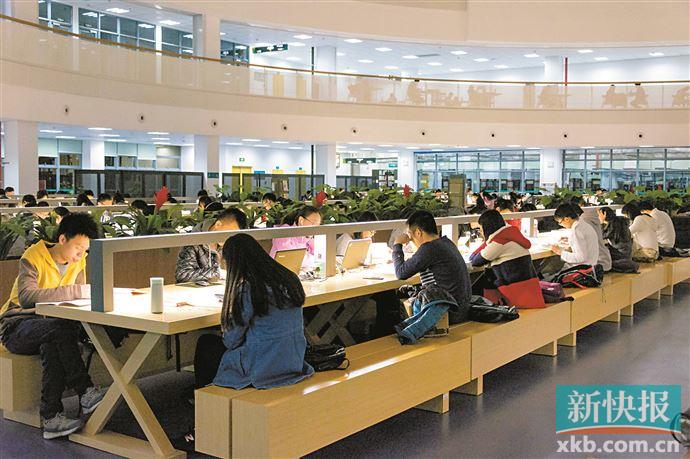 发呆区上热搜图书馆成网红