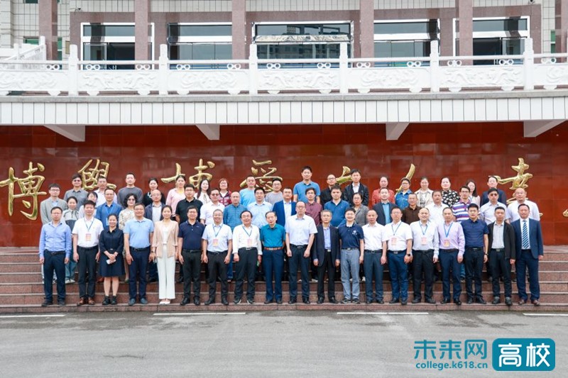 武汉科技大学研究生院_美术生考武汉纺织大学_武汉工程大学邮电院