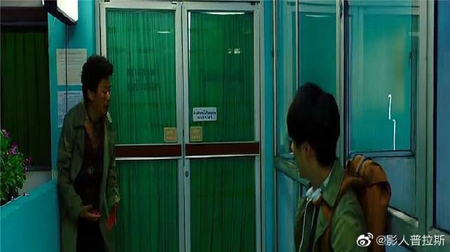 阿香为唐仁挡枪,唐仁情绪激动:原来她这么爱我|唐仁|唐人街探案_新浪新闻