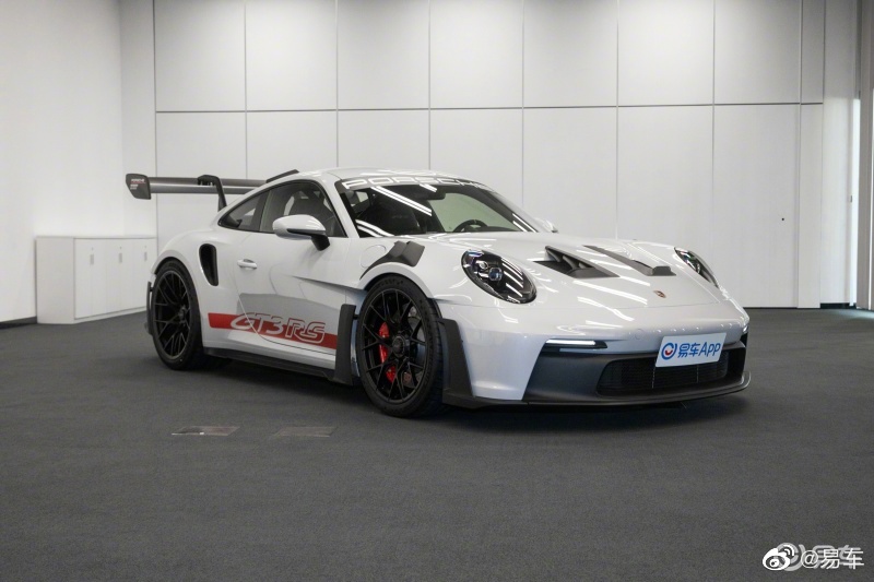 全新保时捷911gt3rs售价公布售3009992万元
