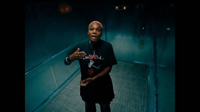 Erlo Rapper 英国R&B女歌手Arlo……|新专辑|女歌手|英国音乐风向标_新浪新闻