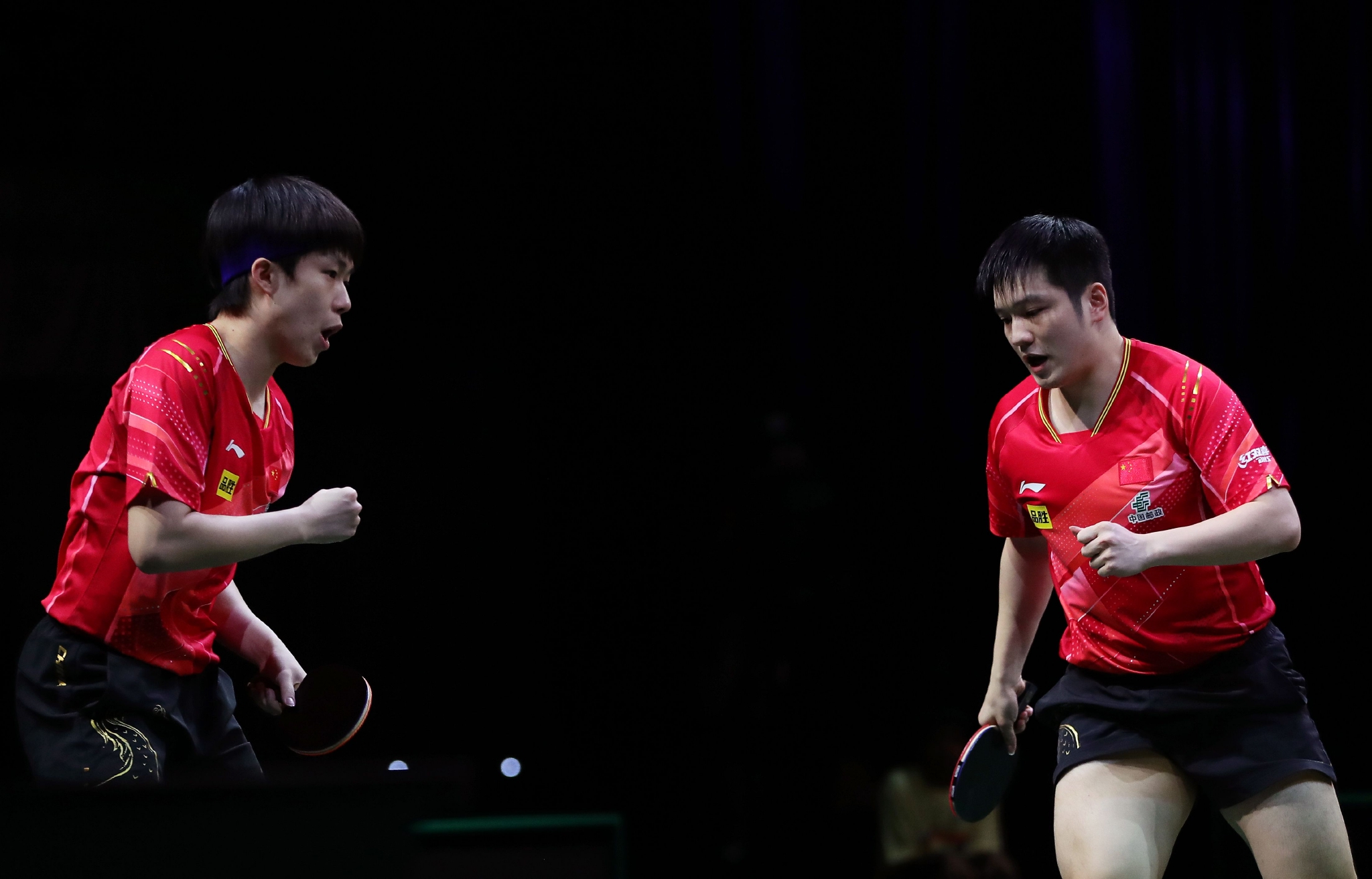 乒乓球——世乒赛:樊振东/王楚钦晋级男双四强__财经头条