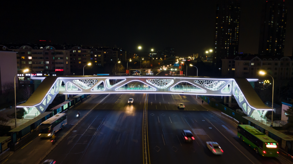 西海岸江山路静江路人行天桥