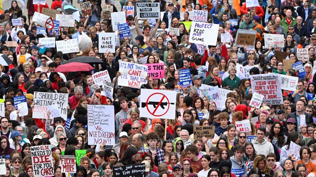 图记·美国枪支暴力②|枪支管控举步维艰,民众寻求自我保护|美国_新浪