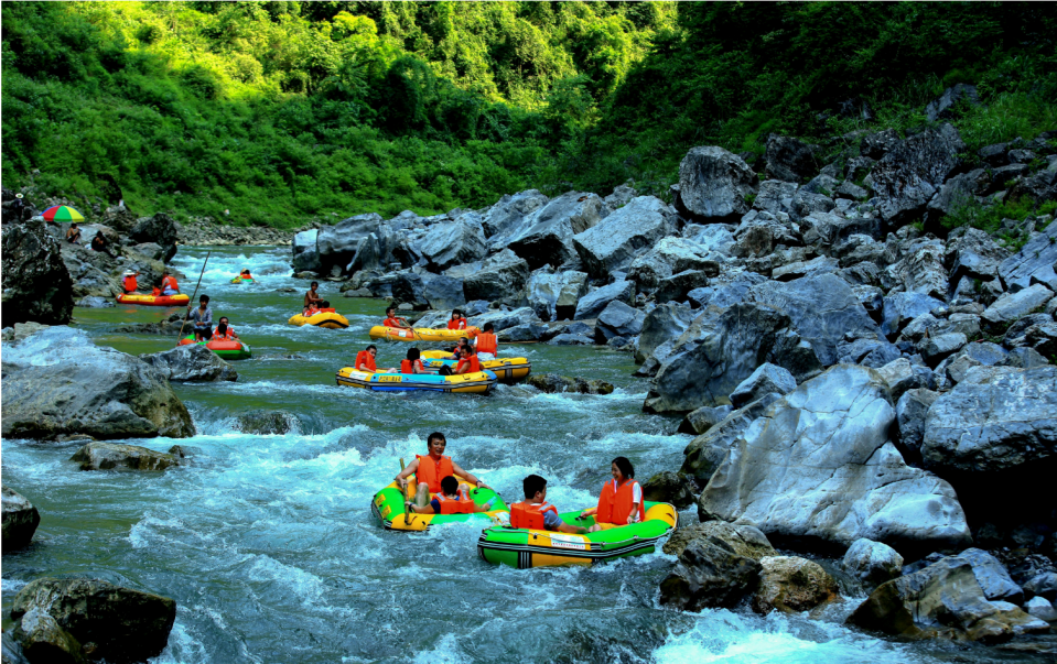 阿依河漂流.张国 摄