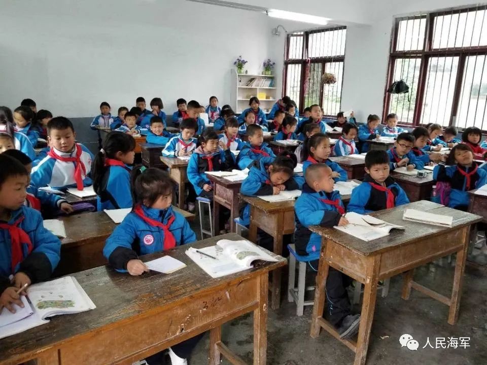 以前的龙塘镇小学教室