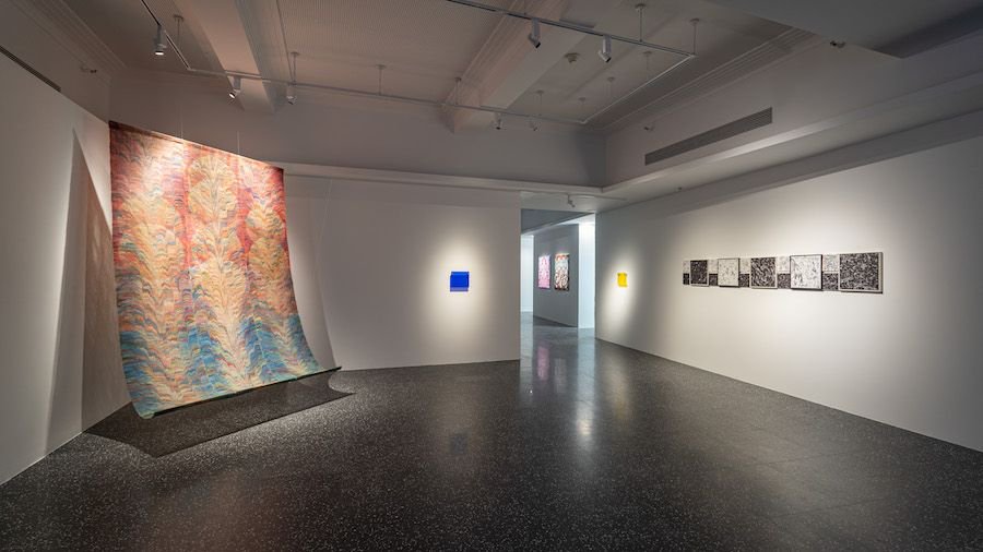 展厅现场澎湃新闻记者了解到,展览围绕"围棋文化""当代艺术"以及"前沿