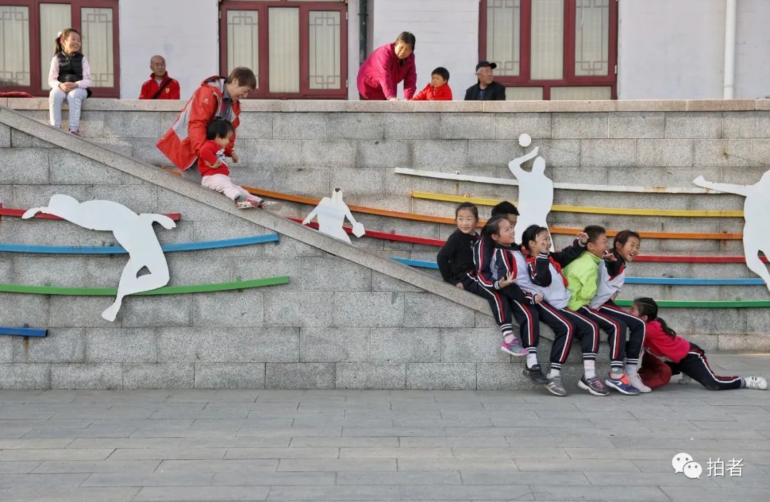 北京龙潭小学图片