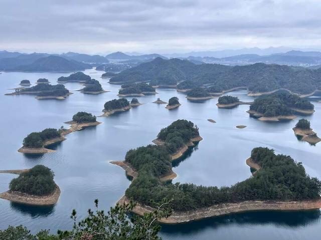 杭州千岛湖约60%的水，来自上游安徽境内。中青报·中青网记者 李剑平 摄