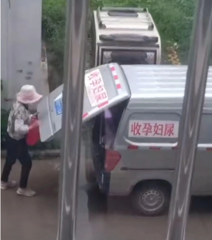 月入10万,但“丢脸”的工作你会做吗?__财经头条