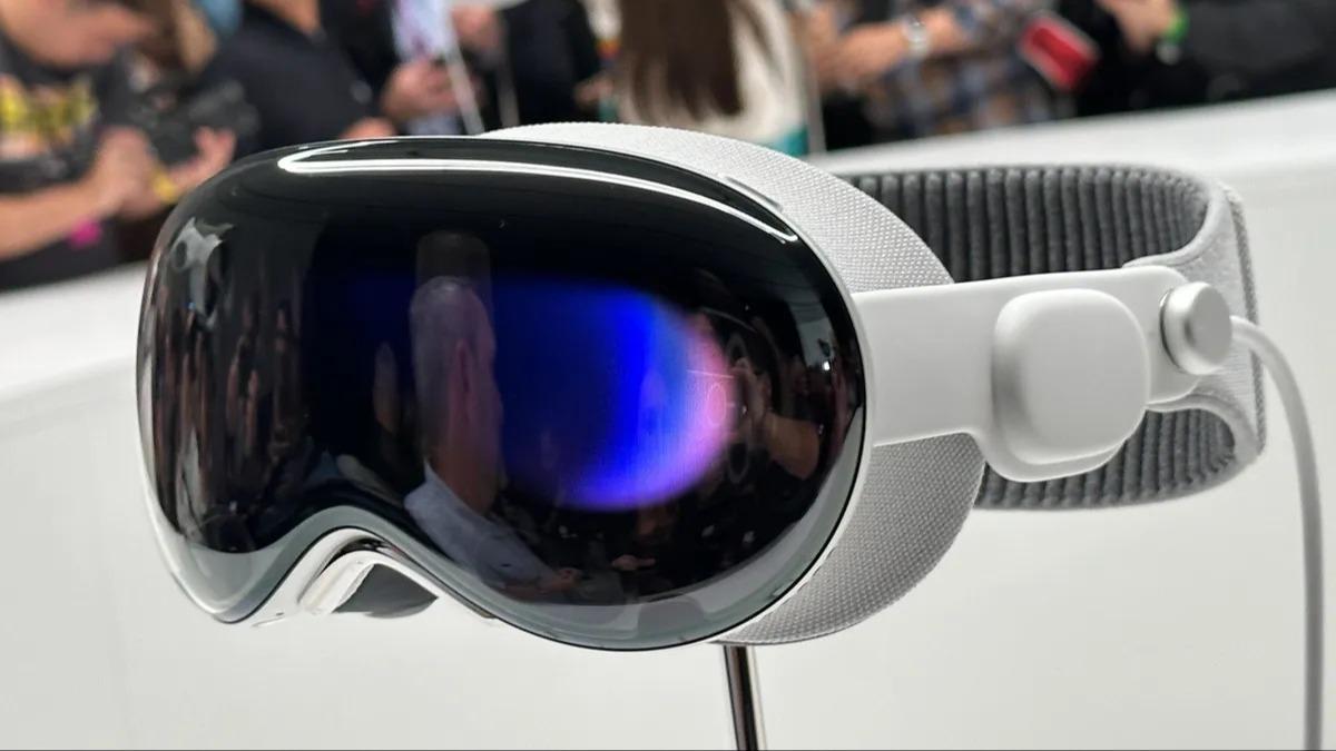苹果首款头显Vision Pro正式发布_手机新浪网