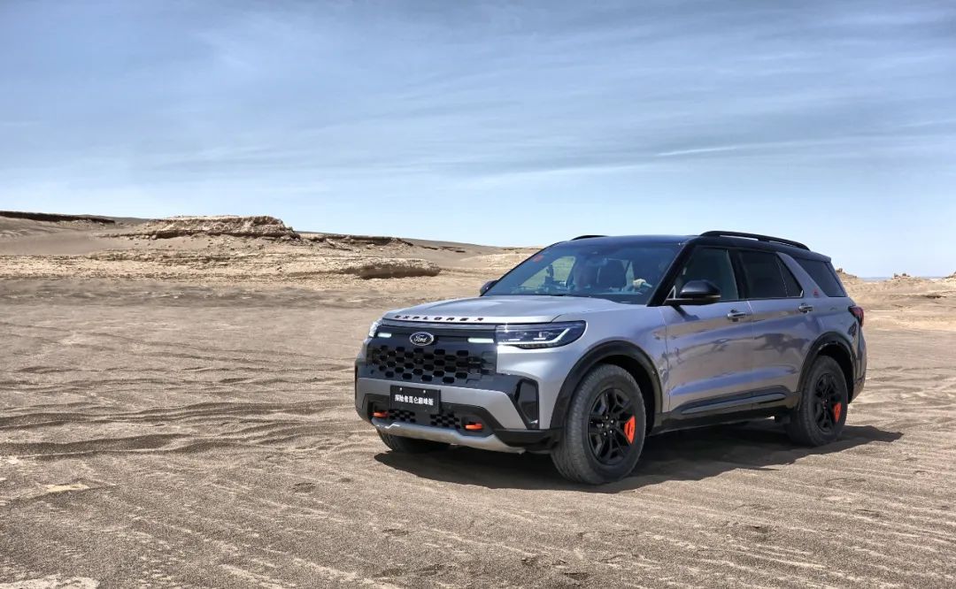 豪华越野可以兼得探险者昆仑巅峰版才是一步到位的穿越神器