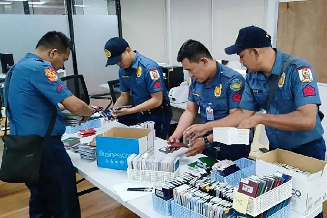 5月6日，菲律宾一名官员表示，菲律宾当局已经解救出1000多名被贩运到该国并被迫进行网络诈骗的人员 图据视觉中国