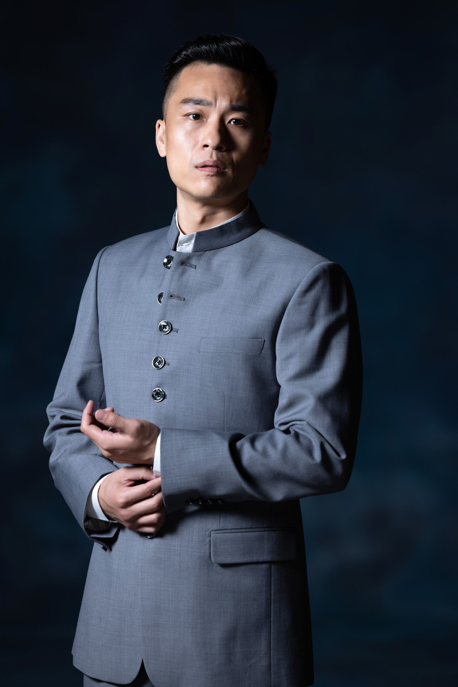 专访|北京人艺青年演员杨明鑫:"业务学习是终身的"|杨明鑫_新浪财经