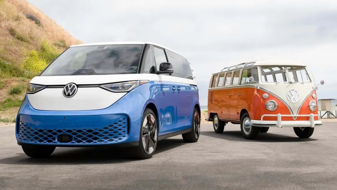 这款车型可是大有来头,它的前身就是在1950年面世的经典面包车大众t1.