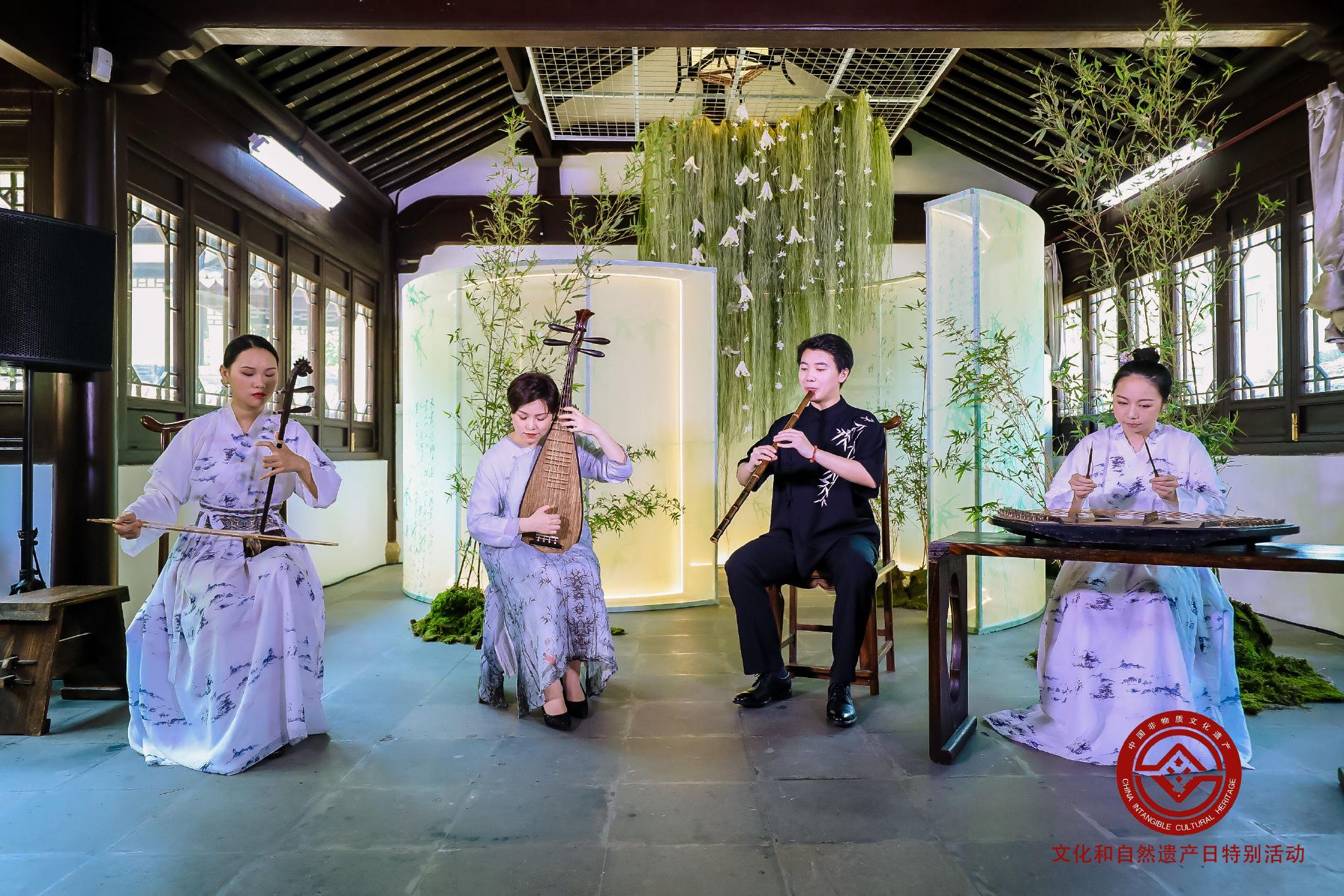 方塔园"江南丝竹沉浸式观演音乐会"