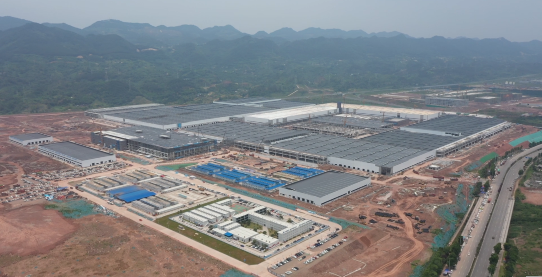 重庆两江新区龙盛新城智能网联新能源汽车产业园即将完工投用
