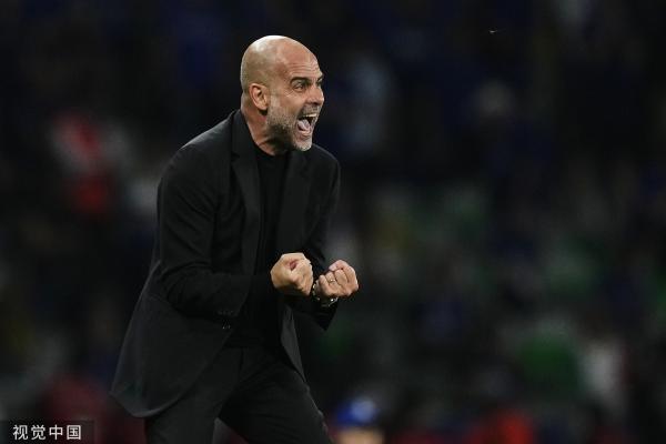 瓜迪奥拉庆祝胜利.